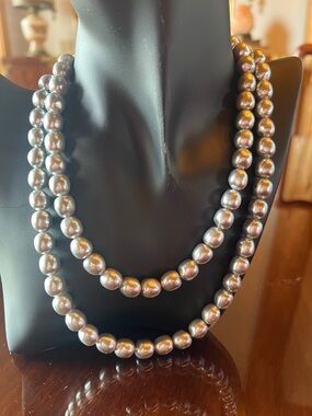 Classic Silver-Gray Pearl Necklace - Elegant Women’s Jewelry